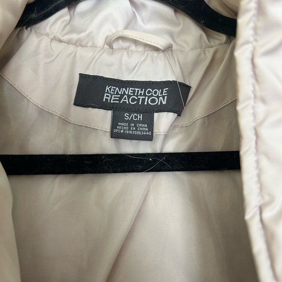 Kenneth Cole Reaction Beige Puffer Coat with Faux Fur Hood size small - Picture 8 of 9